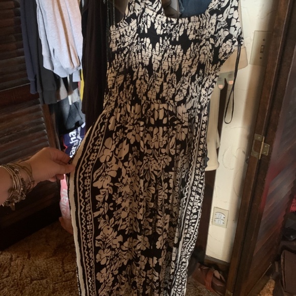 Angie - Picture 3 of 3